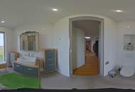 Architektenhaus in sonniger Ruhelage mit Spiral-Weinkeller, Infinity Pool und Burgblick