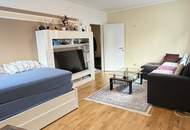 Charmante 2 Zimmer Wohnung mit Potenzial zur 3 Zimmer Lösung !