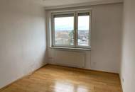 3,5-Zimmer-Dachgeschosswohnung ohne Dachschrägen mit Top-Aussicht!