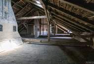 Baubewilligter DG-Ausbau Nähe Einsiedlerpark | 5 Wohnungen | Raumhöhen bis ca. 2,8 m