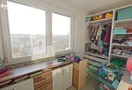 Einfamilienfamilienhaus mit Werkstatt & Lagerhalle, Garage und großem Garten mit Pool