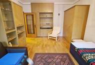 FAMILIENHIT MIT POTENTIAL, 113 m2 Neubau mit Loggia, 4 Zimmer, Küche, 2 Bäder, teilmöbliert, 3. Liftstock, Enkplatz