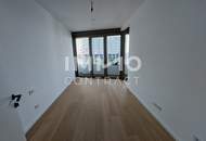 Luxuriös und exklusiv! Sauna, Pool, Fitness. Großer Balkon mit Weitblick Provisionsfrei