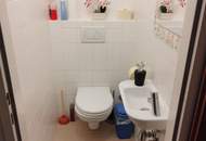Viel Platz für Ihre Familie! Gemütliche 4-Zimmer Wohnung mit großer Loggia umgeben von Grünflächen! Beste Infrastruktur!