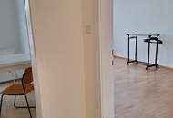 Großzügige 3 Zimmer Loggia Wohnung, ideal für WG s oder Familien