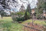 Attraktives Baugrundstück mit sanierungsbedürftigem Haus – Perfekt für Bauträger