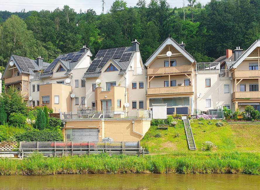 Moderne Maisonette-Wohnung mit Terrasse, Balkon &amp; Garage in ruhiger Lage in Bruck/Mur!