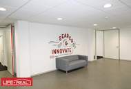 Büro im modernen Businesskomplex