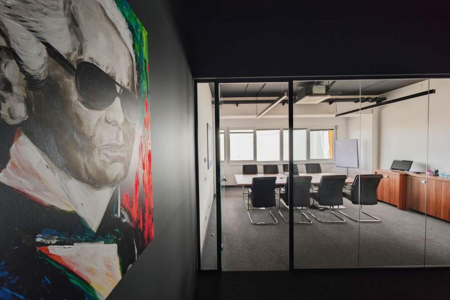 Möbliert & sofort bezugsbereit | 439m² Büro am innovativem Betriebsstandort | Produktions- und Lagerflächen optional verfügbar, Gewerbeobjekt-miete, 6.804,50,€, 2100 Korneuburg