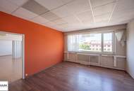 Grundstück mit vier Baukörpern - Büro-, Geschäfts- und Gewerbegebäude inkl. Parkplätzen in Vösendorf