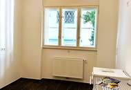 Großzügige, frisch-renovierte 5-Zimmerwohnung im klassischen Altbau