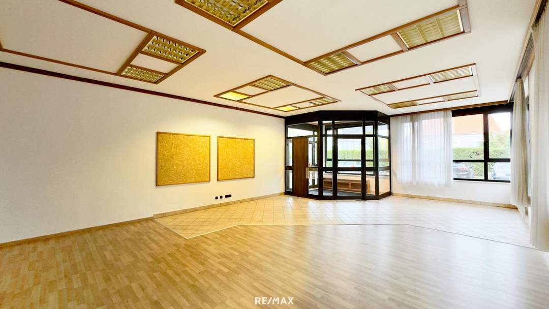 Geschäftslokal oder Wohnung oder Schauraum......,