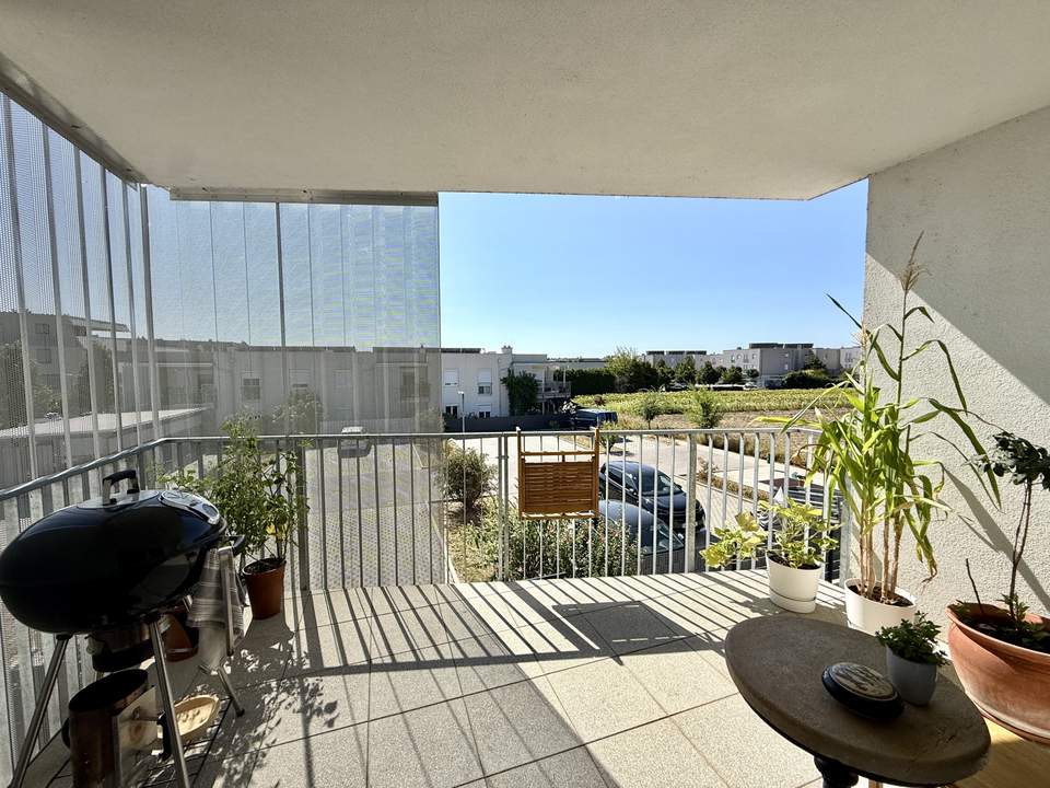 Moderne, lichtdurchflutete 2 Zimmerwohnung
