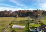 Haus mit Pool &amp; Kleinlandwirtschaft inkl. Bauland, Freiland &amp; Wald in idyllischer Lage!