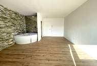 Helle renovierte 1-Zimmer-Wohnung mit Whirlpool &amp; Loggia