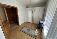 sehr gepflegtes Wohnhaus mit traumhaftem Blick auf die Burg