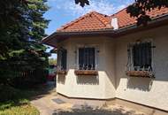 ''Komfortabel ausgestatteter Bungalow mit parkähnlichem Garten''