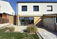 Modernes Doppelhaus mit Deckenkühlung in romantischer Lage!