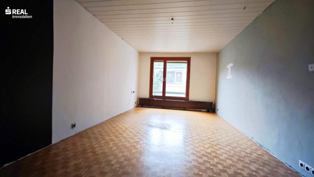 Sanierungsbedürftige 3-Zimmer-Wohnung mit optimaler Aufteilung in Toplage
