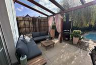 Eckreihenhaus mit uneinsichtigem Garten, Pool und zwei Stellplätzen!