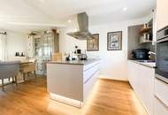 Traumhaftes EFH mit Pool und Garage auf großem Grundstück