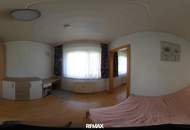Helle 4 Zimmerwohnung mit Balkon