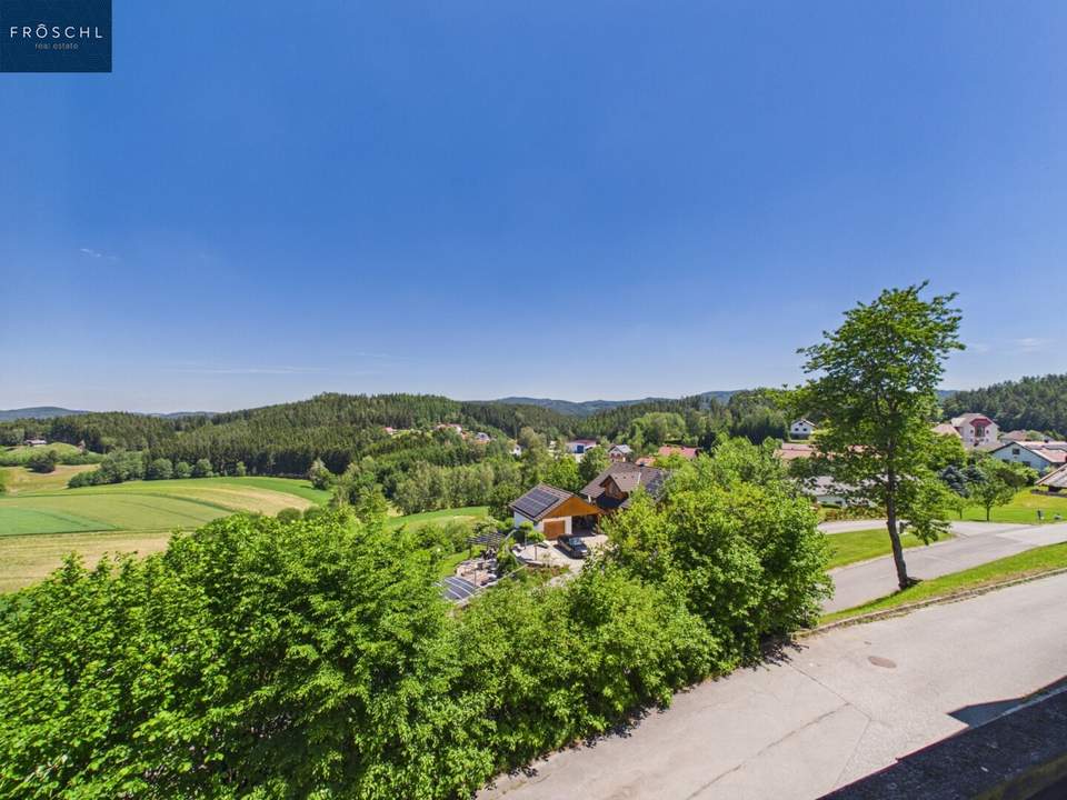 Ehemaliges Arzt- und Wohnhaus in Schönbach mit Fernblick in das Waldviertel