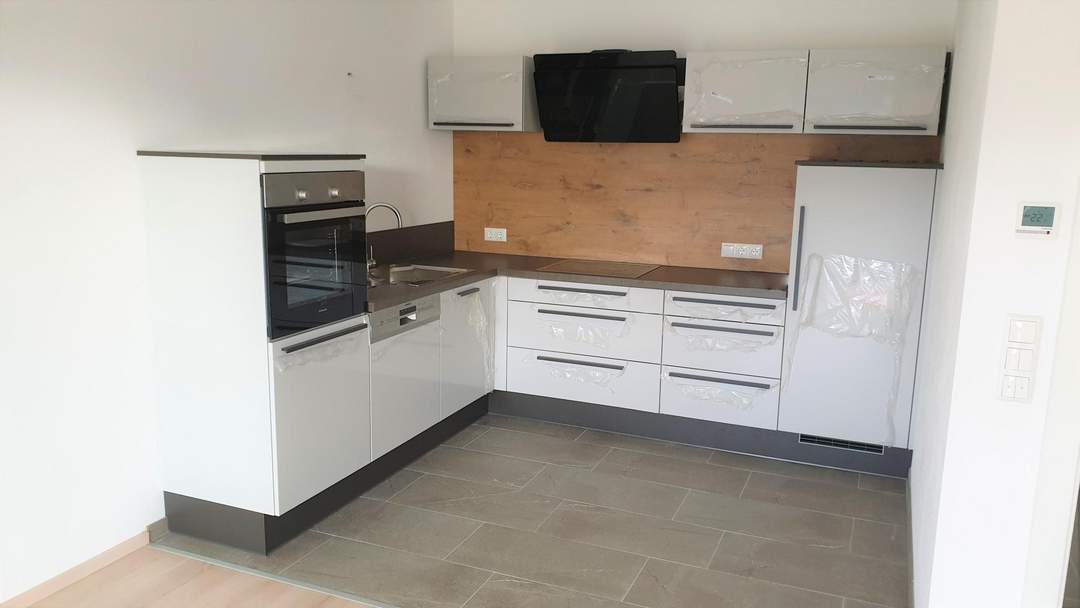 Moderne 3-Zimmer-Wohnung mit Süd-/West-Balkon und guter Anbindung nach Salzburg