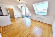 Neuer Preis! WOW! Stylisch Wohnen im Dachgeschoss! Hofseitiger West-Balkon + Perfekte Raumaufteilung + Perfekte Infrastruktur + Ruhige Seitengasse + Toller Fernblick!