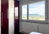Lichtdurchflutete 4-Zimmer-Wohnung mit Balkon, Loggien & Fernblick
