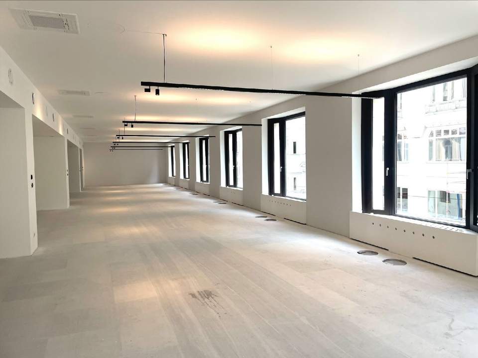 Modernes, hochwertig ausgestattetes Open Space Büro mit Balkon auf der Mariahilfer Straße zu mieten