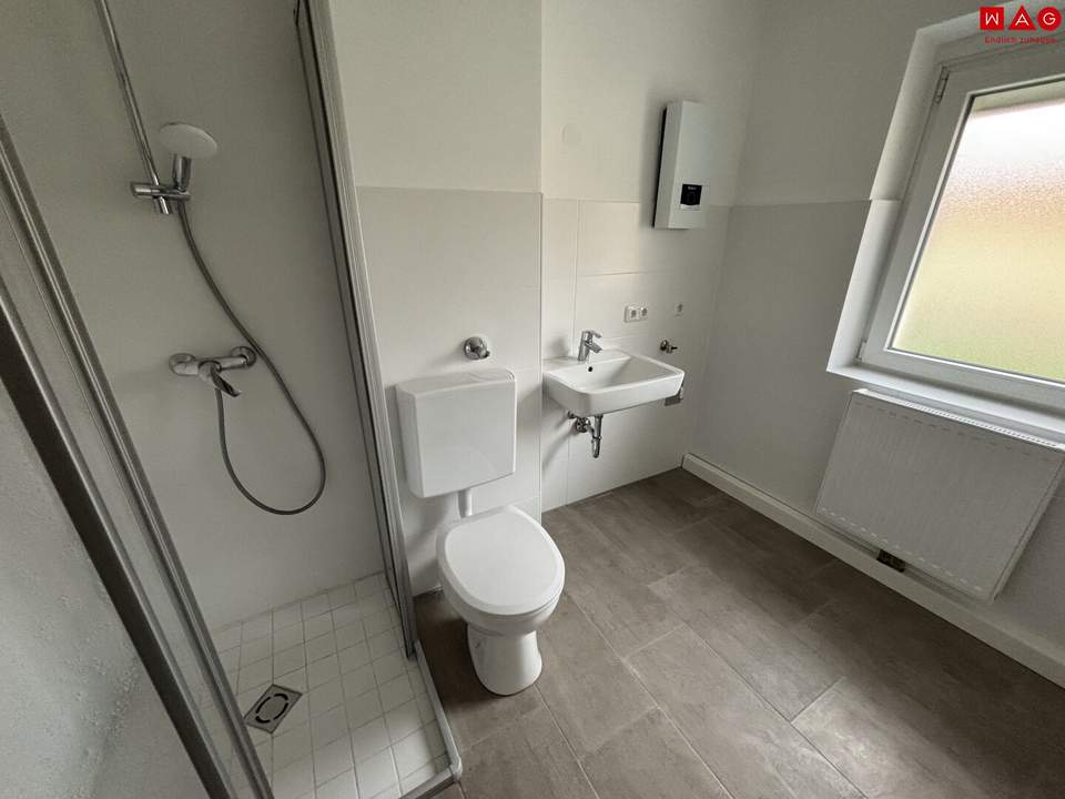 Wohnen zum Wohlfühlen in schöner Grünlage für Paare oder kleine Familien! Saniert und modernisiert mit durchdachter und praktischer Raumaufteilung! Perfekte Infrastruktur vorhanden!