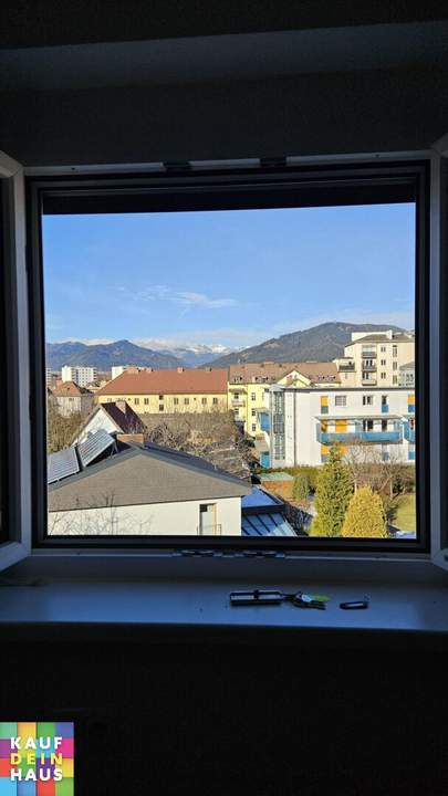 ERSTBEZUG NACH SANIERUNG! Geförderte 2 Zimmerwohnung in Zentrumsnähe