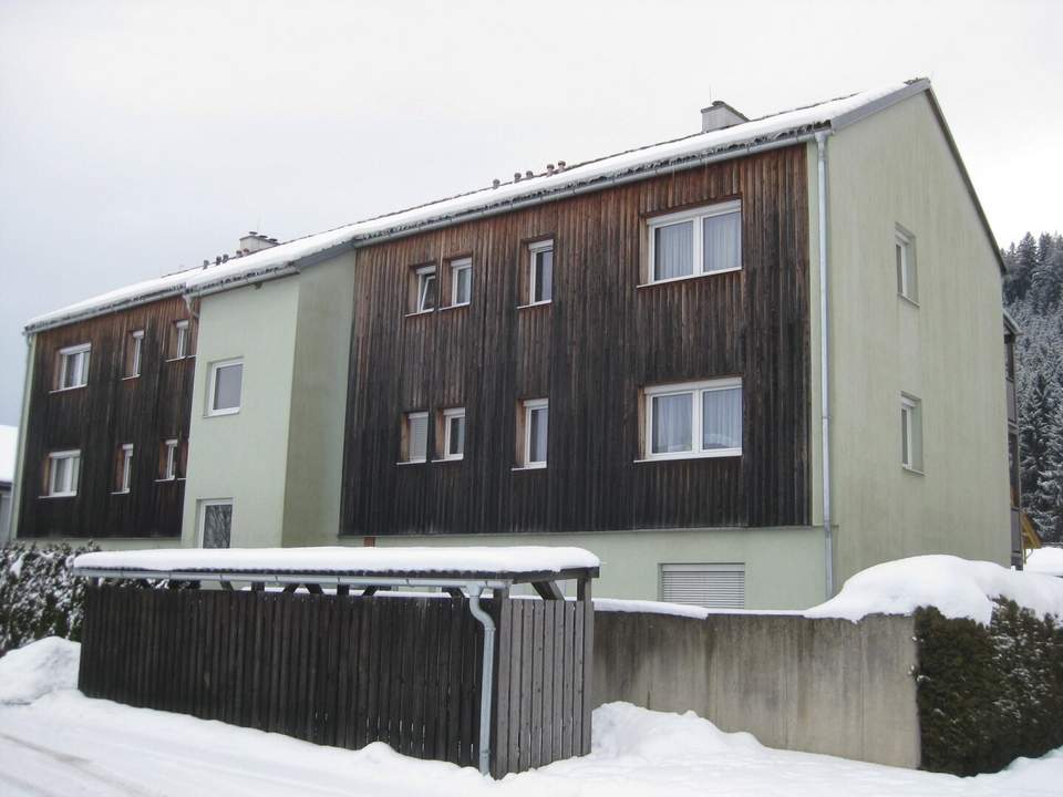 Gemütliche und unbefristete 3-Zimmer-Wohnung mit Balkon!