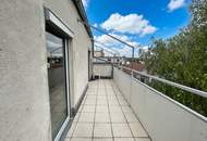 Dachgeschoß ohne Schrägen mit 2 Terrassen - sanierungsbedürftig