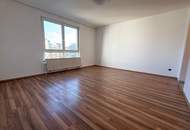 Urbanes Wohnen am Waldmüllerpark – Stilvolle 2-Zimmer-Wohnung mit Fernblick