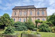Zauberhafte Villa zum Renovieren auf 1.199 m² Grund samt Nebengebäude mit Garage im Stadtzentrum
