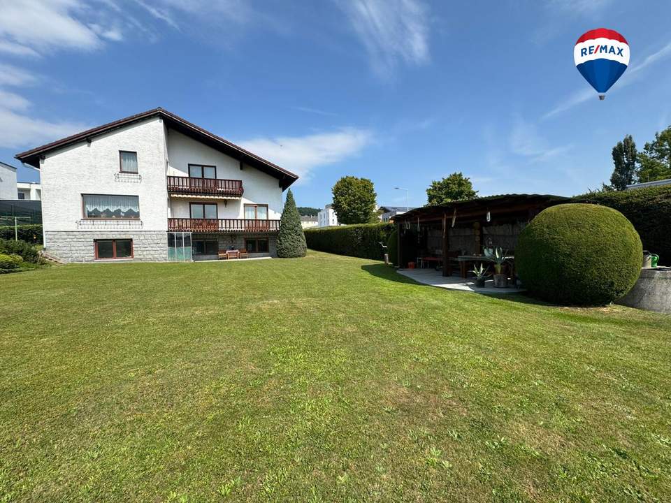 Großzügiges Anwesen mit parkähnlichem Garten in Zentrumslage Rohrbach-Berg