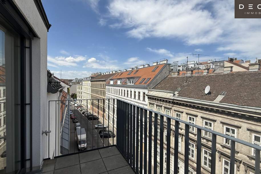 / 2 ZIMMER / U-BAHN NÄHE / BALKON / DACHGESCHOSS / MODERNE AUSSTATTUNG / VERFÜGBAR AB SOFORT, Wohnung-miete, 1.199,00,€, 1150 Wien 15., Rudolfsheim-Fünfhaus