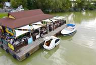 "Die African Queen auf der Donau deine Chance auf Kult Gastro mit Traumlage"