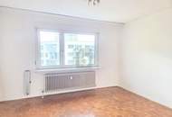 HELLE 3-ZIMMER-WOHNUNG MIT BALKON IN ZENTRUMSNÄHE, MIT LIFT & PARKPLATZ