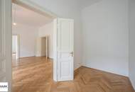 Erstbezug: helle 4-Zimmer-Altbau-Wohnung im 1. OG (ohne Lift)