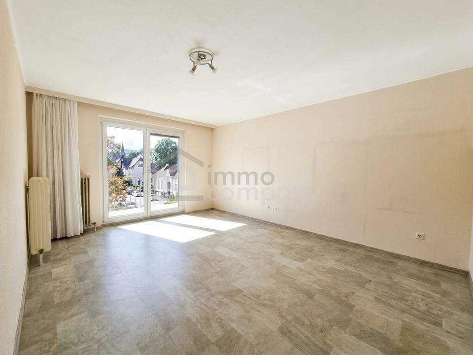 DAS SIND SCHÖNE AUSSICHTEN!! Ruhig gelegene, lichtdurchflutete FAMILIENWOHNUNG in TOP-LAGE