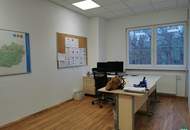 Büro mit großem Lager direkt bei der A22
