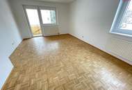 Freundliche 2-Zimmerwhg. in herrlicher Sonnenlage im Grünen – mit Balkon &amp; Garage!