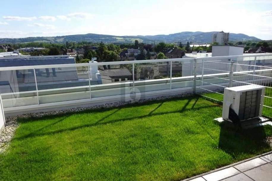 HELLE WOHNUNG INKLUSIVE GRÜNER DACHTERRASSE MIT PANORAMABLICK ÜBER KORNEUBURG, Wohnung-miete, 1.200,00,€, 2100 Korneuburg