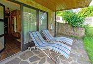 Idyllisches Landhaus in Wohnsiedlung am Waldesrand mitten im Triestingtal, südliches Bergland vor Wien