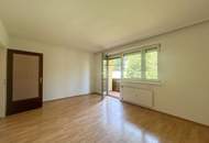 3-Zimmer Wohnung mit viel Potenzial und sonniger Loggia!