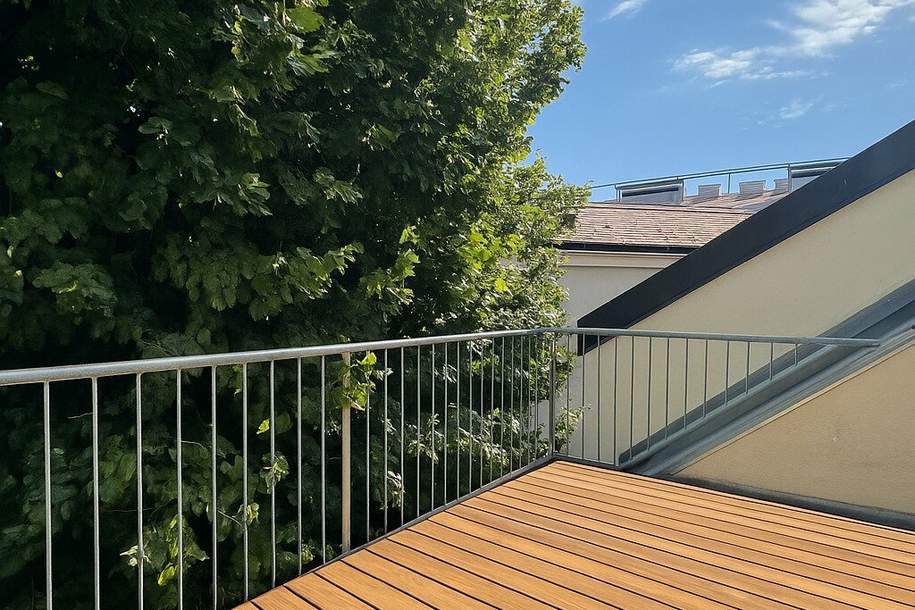 Top sanierte Dachgeschoßwohnung mit Terrasse und Grünblick – Nahe Kutschkermarkt, Wohnung-kauf, 870.000,€, 1180 Wien 18., Währing
