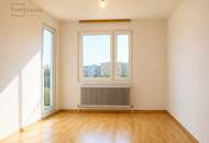 WOHUNG MIT WEITBLICK &amp; LOGGIA - RUHIGE GRÜNLAGE TRIFFT PERFEKTE INFRASTRUKTUR U1 NÄHE
